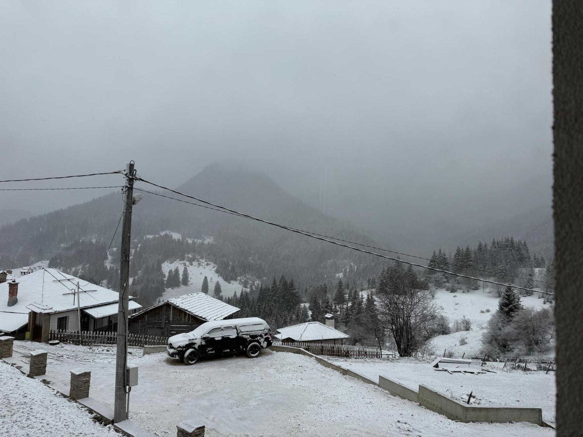 Къща За Гости Меча Стъпка Gela Exterior foto